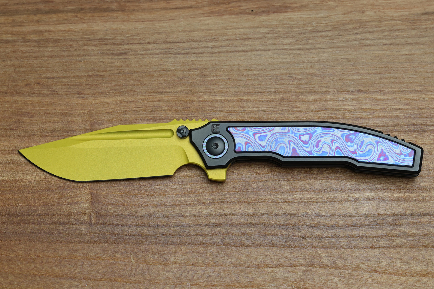 CUSTOM KNIFE FACTORY SNAFU 4.0 MEDIUM GOLD COATED BLADE & ZIRCUTI INLAYS