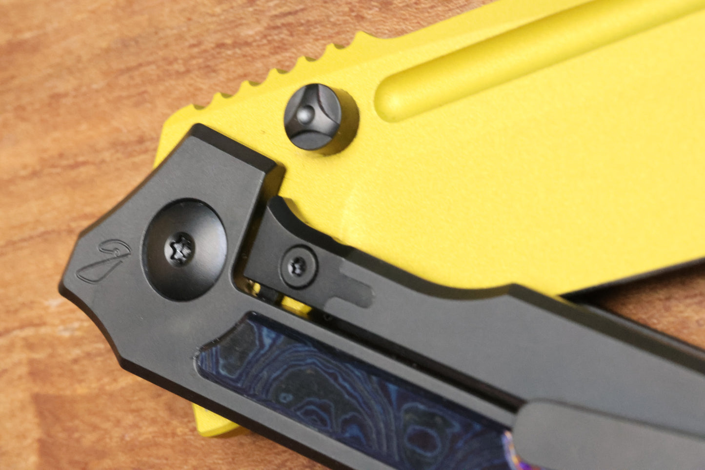 CUSTOM KNIFE FACTORY SNAFU 4.0 MEDIUM GOLD COATED BLADE & ZIRCUTI INLAYS