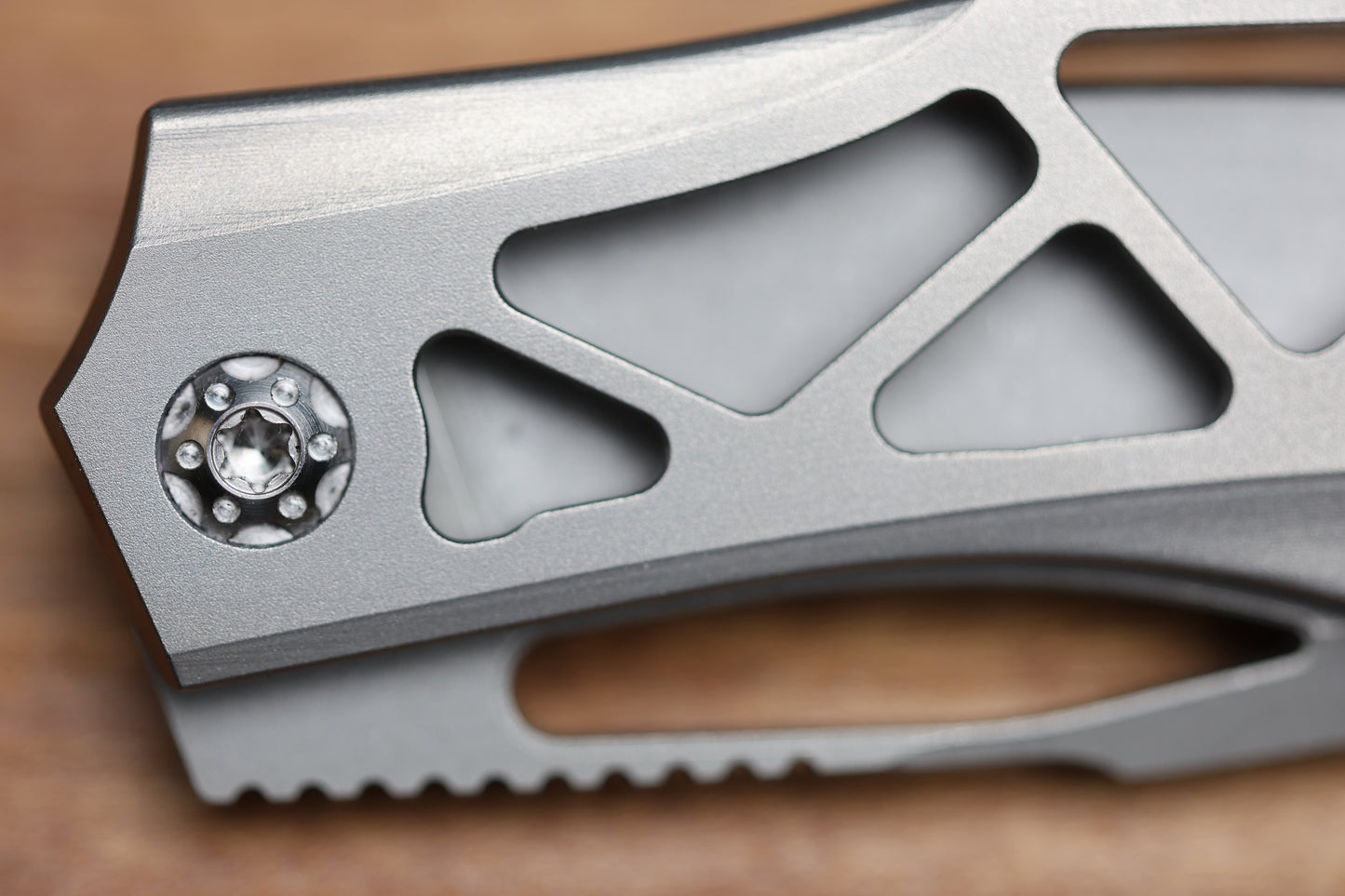 PRINCE CUSTOMS PROTEAN SKELLY 20CV BLADE #690 (PREOWNED)