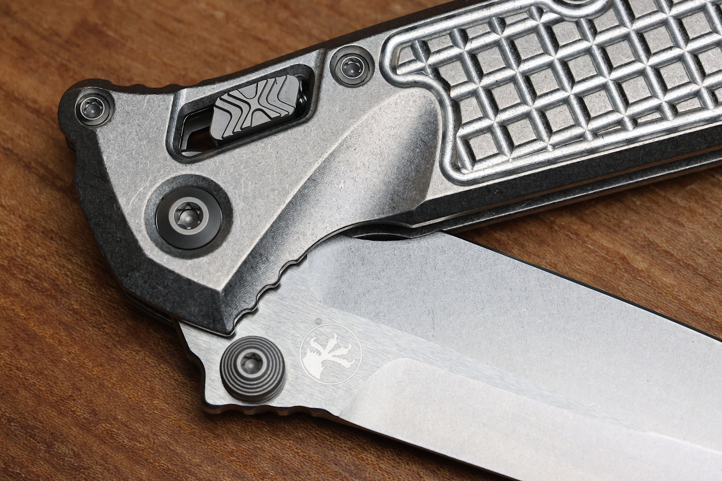 MARFIONE SELECT MICROTECH SOCOM RAM-LOK W/ TITANIUM FRAG HANDLES & SPEAR POINT STONEWASH M390MK 160RL-10FRMS1