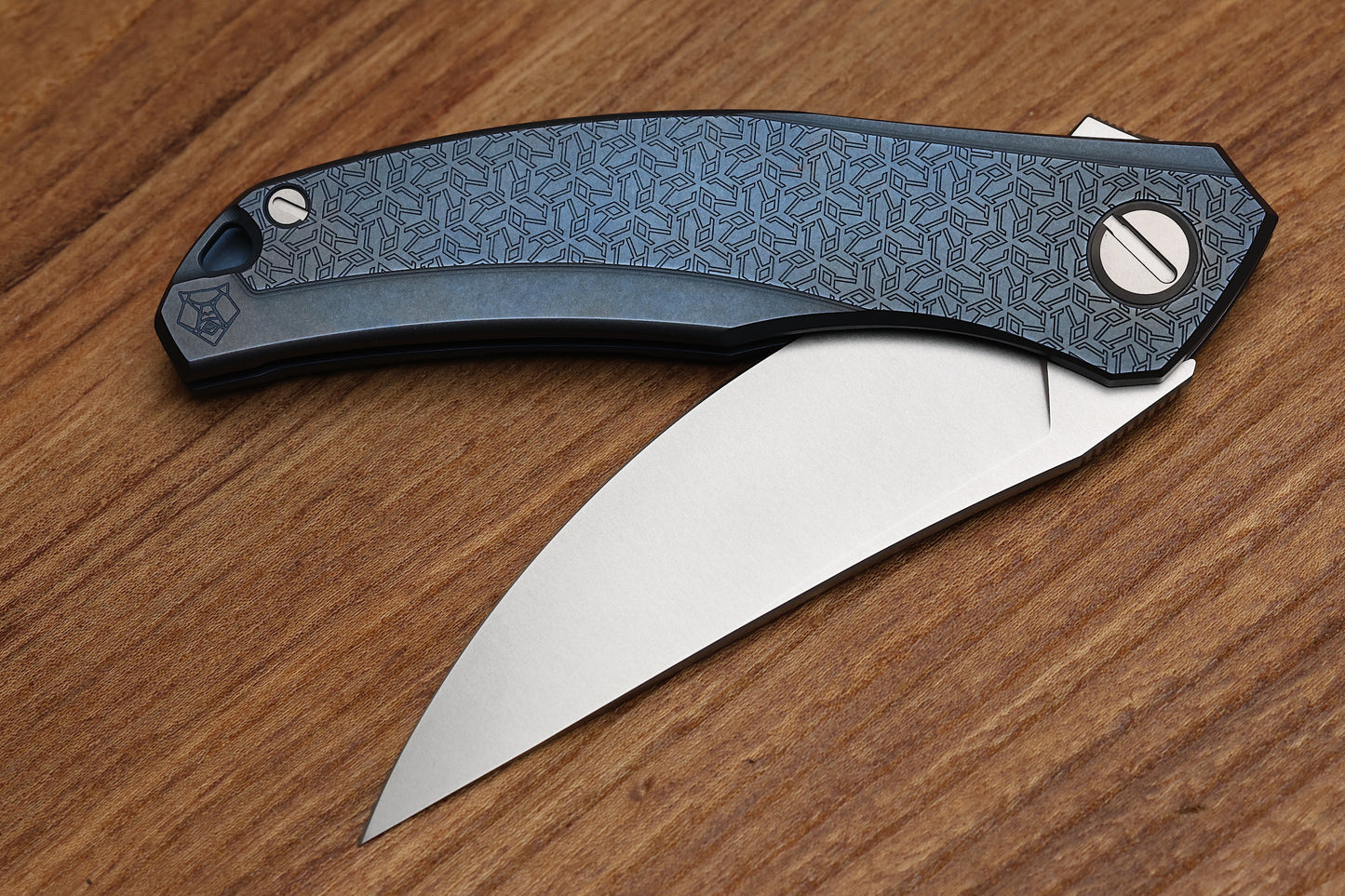 SHIROGOROV QUANTUM R1P LEFTY – BLUE TITANIUM HANDLE – CROMAX PM – MRBS