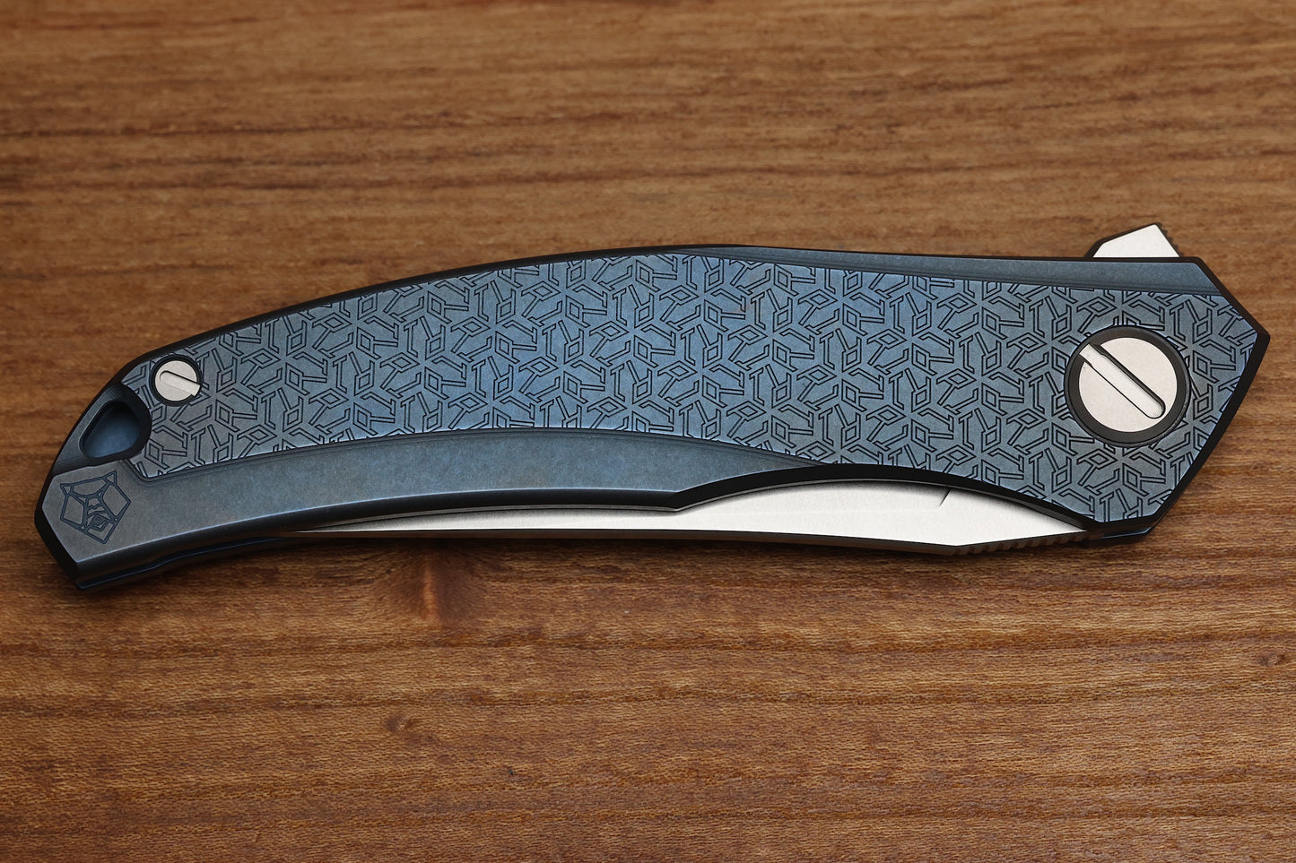 SHIROGOROV QUANTUM R1P LEFTY – BLUE TITANIUM HANDLE – CROMAX PM – MRBS