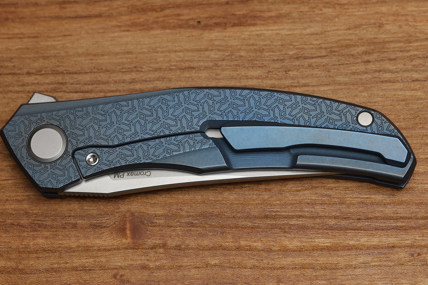 SHIROGOROV QUANTUM R1P LEFTY – BLUE TITANIUM HANDLE – CROMAX PM – MRBS