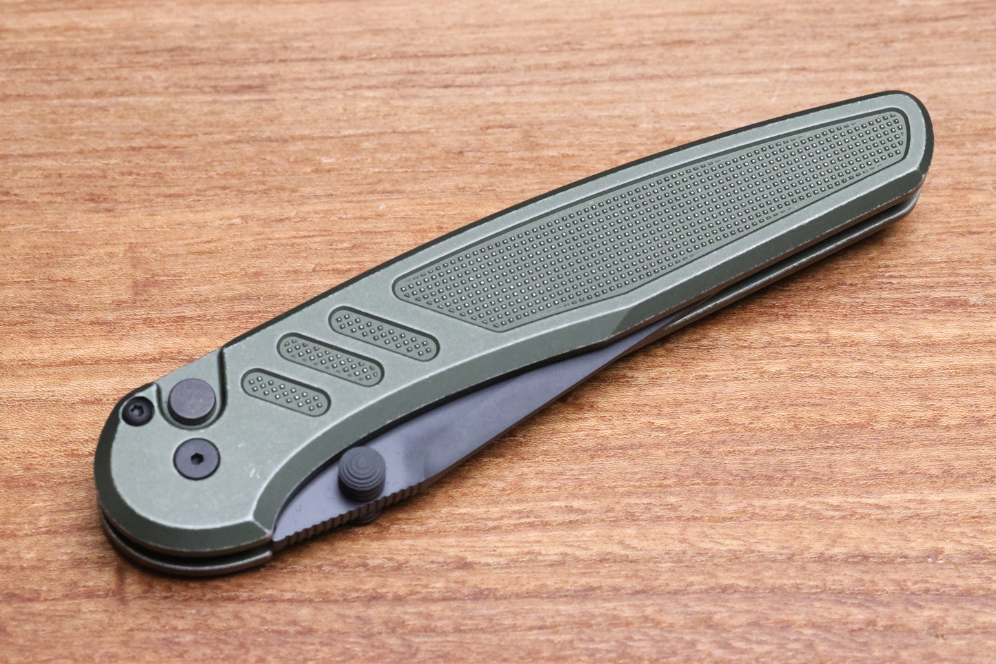 PRO-TECH PEACE NEIGHBOR AVALON BATTLEWORN GREEN BUTTON LOCK DLC DROP POINT PN1103-BW