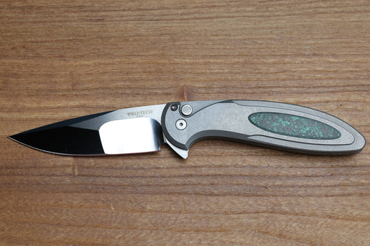 PRO-TECH KNIVES CAMBRIA - TUMBLED & BLASTED 17-4 STEEL HANDLE W/TEAL MAGNETIC CARBOTI INLAY - MIKE IRIE POLISHED BLADE