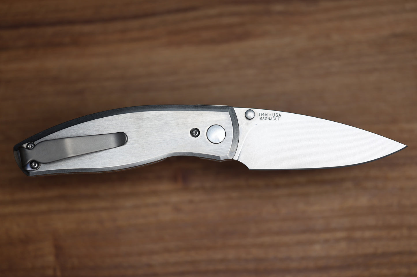 THREE RIVERS MANUFACTURING NEUTRON 2 FLAT SATIN TITANIUM 3" MAGNACUT