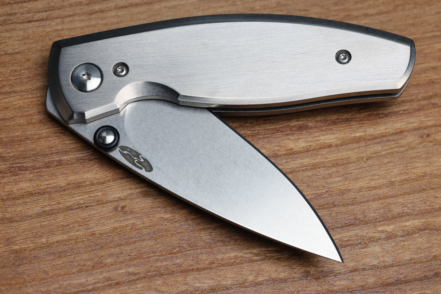 THREE RIVERS MANUFACTURING NEUTRON 2 FLAT SATIN TITANIUM 3" MAGNACUT