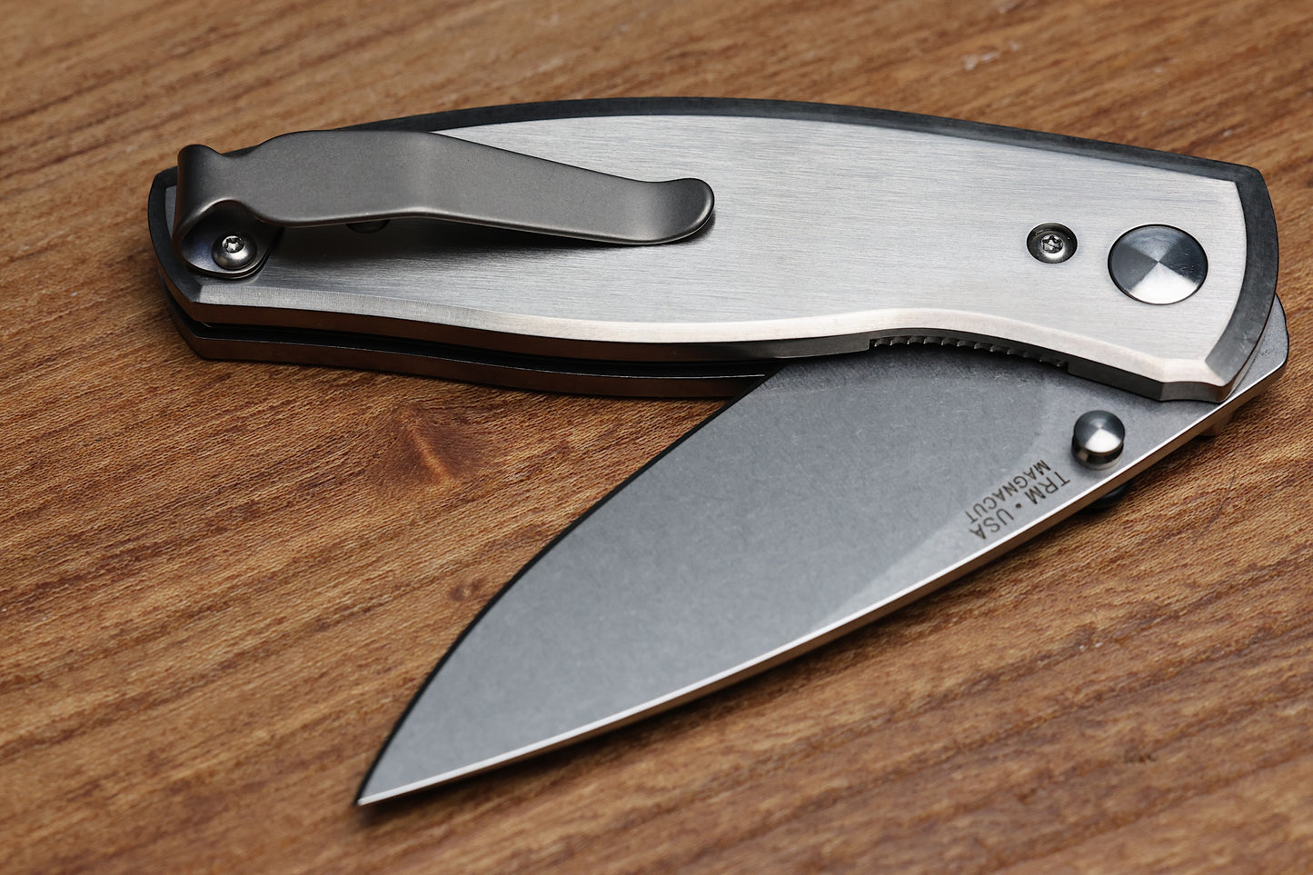 THREE RIVERS MANUFACTURING NEUTRON 2 FLAT SATIN TITANIUM 3" MAGNACUT