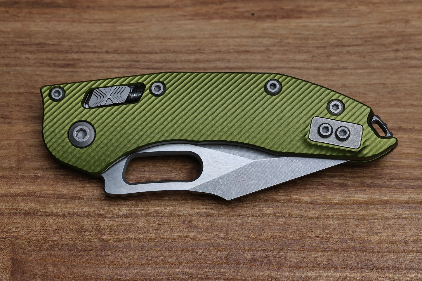 MICROTECH KNIVES MANUAL STITCH RAM LOK FLUTED OD GREEN ALUMINUM APOCALYPTIC STANDARD & M390MK 169RL-10 APFLOD