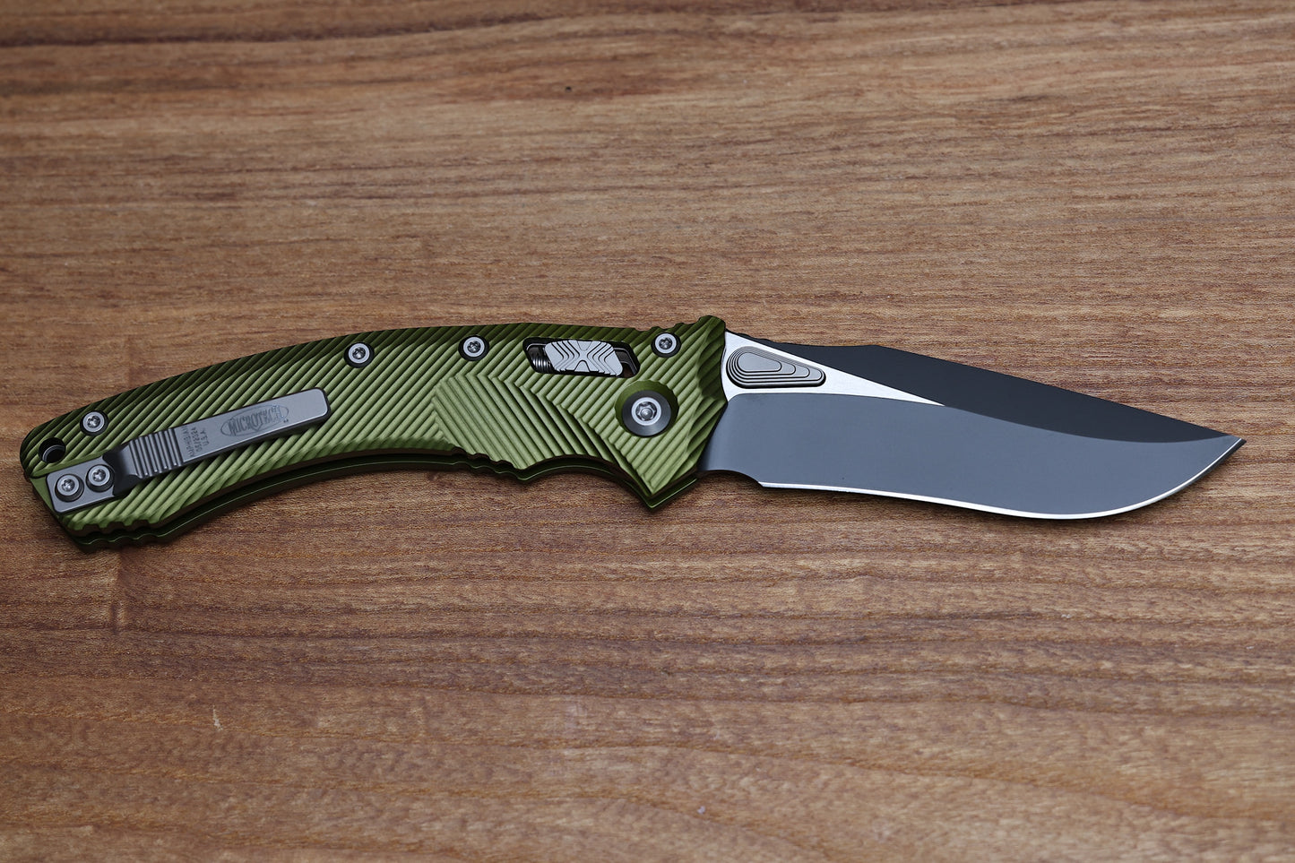 MICROTECH AMPHIBIAN RAM LOK OD GREEN FLUTED ALUMINUM & BLACK M390MK 137RL-1 FLOD