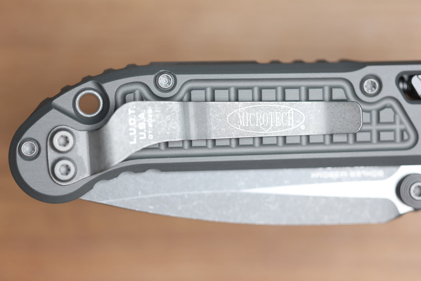MICROTECH KNIVES LUDT RAM-LOK W/ NATURAL CLEAR FRAG HANDLE & APOCALYPTIC DROP POINT 1135RL-10APFRNC
