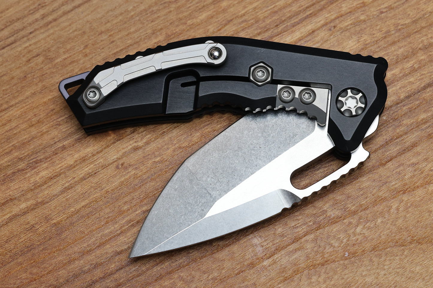 HERETIC KNIVES MEDUSA MANUAL BLACK ALUMINUM FRAME LOCK W/ GRIP INLAYS & STONEWASH MAGNACUT H009-2A