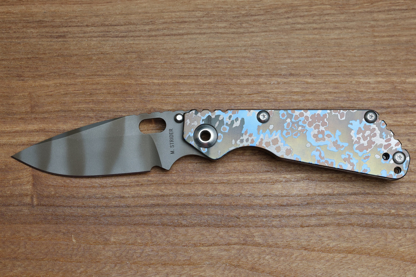 STRIDER KNIVES SNG PARTIZAN CAMO TITANIUM HANDLE W/PARTIZAN CAMO CLIP-TIGER STRIPE MAGNACUT DROP POINT BLADE,