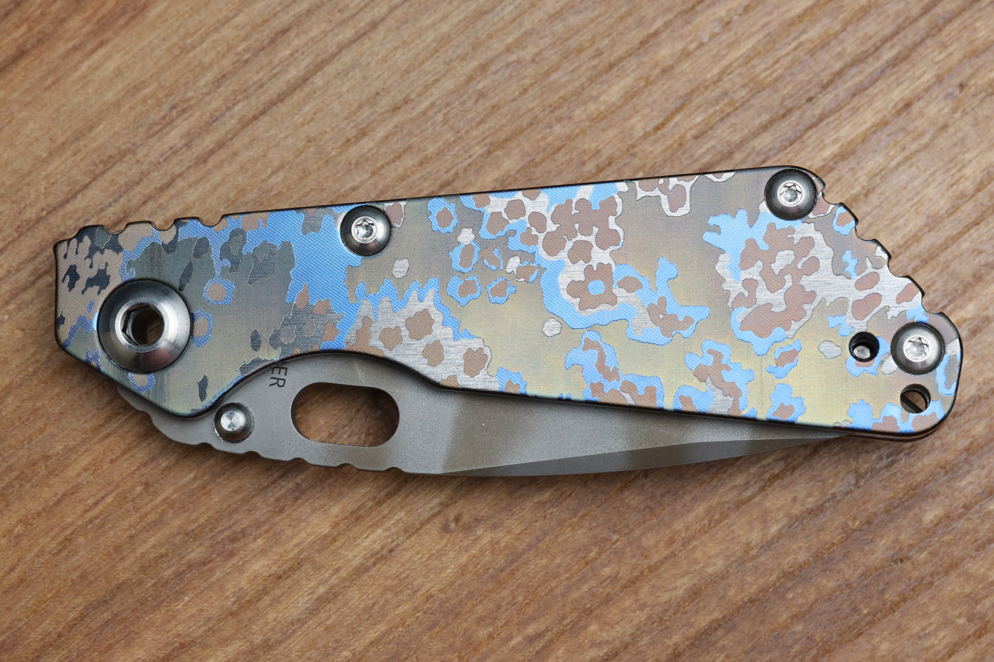 STRIDER KNIVES SNG PARTIZAN CAMO TITANIUM HANDLE W/PARTIZAN CAMO CLIP-TIGER STRIPE MAGNACUT DROP POINT BLADE,
