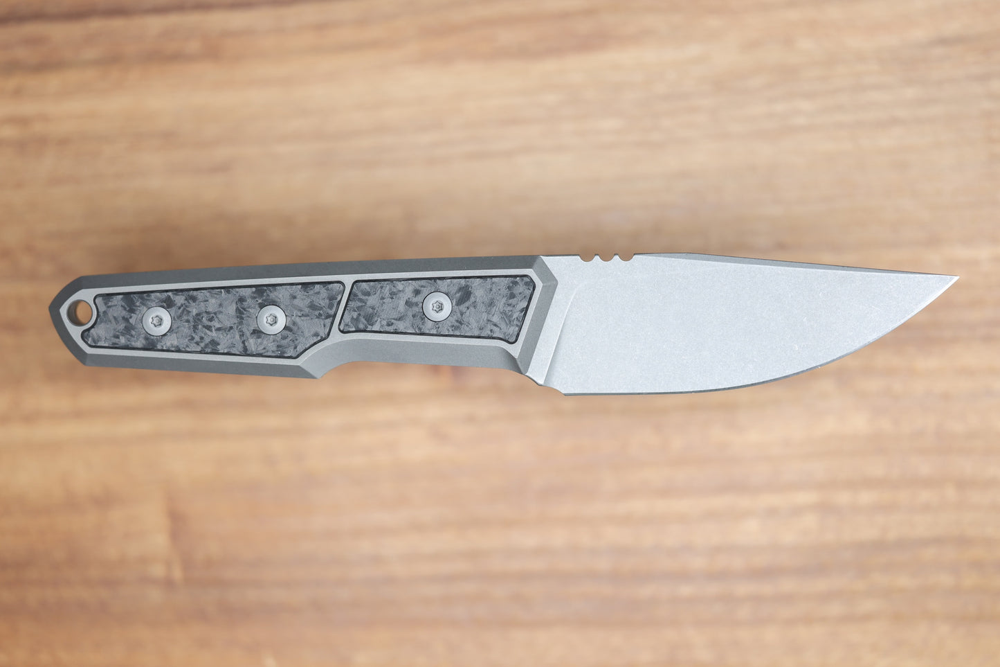 BMKT EXPLORER V2 DARK STONEWASH TITANIUM MARBLED CARBON FIBRE INLAY DROP POINT