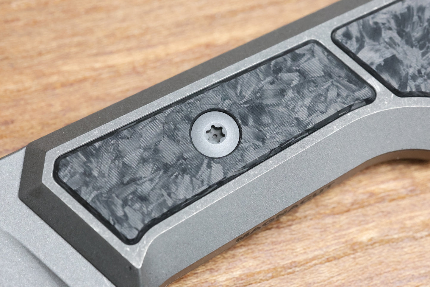 BMKT EXPLORER V2 DARK STONEWASH TITANIUM MARBLED CARBON FIBRE INLAY DROP POINT