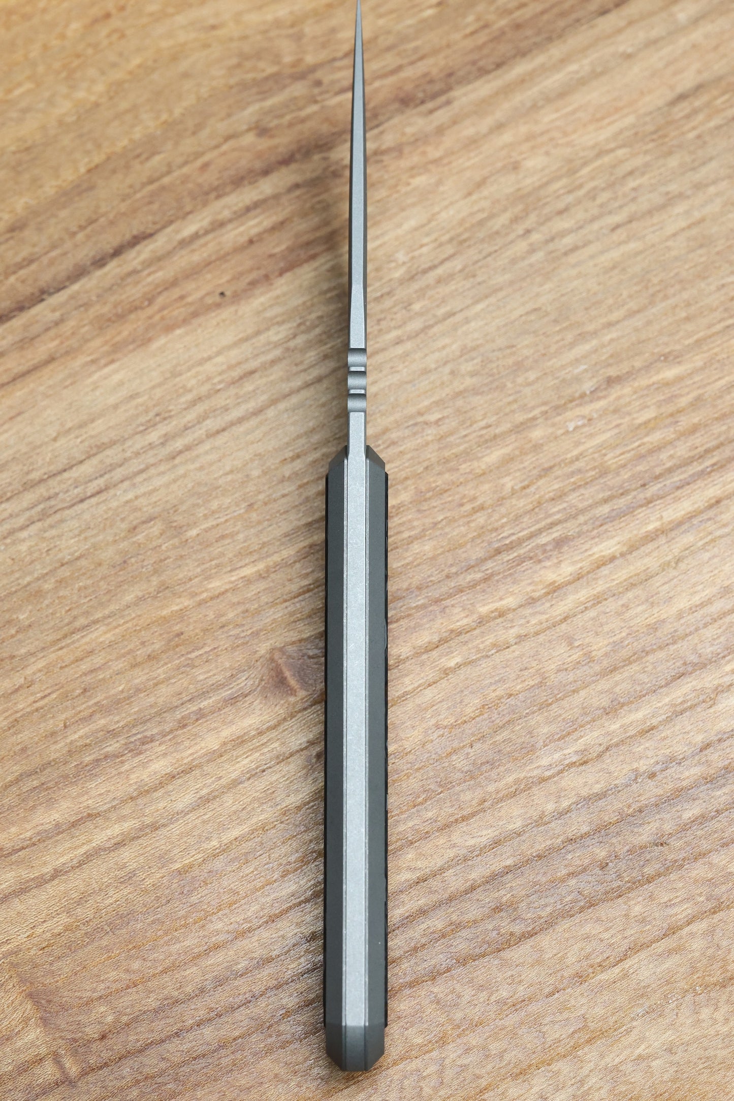BMKT EXPLORER V2 DARK STONEWASH TITANIUM MARBLED CARBON FIBRE INLAY DROP POINT