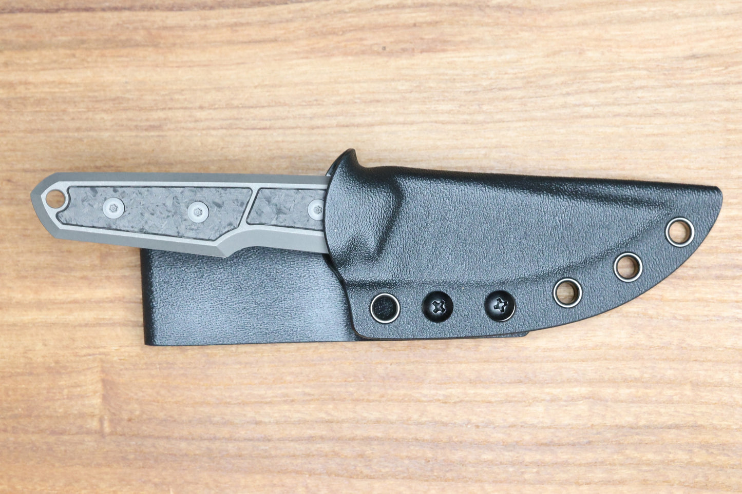 BMKT EXPLORER V2 DARK STONEWASH TITANIUM MARBLED CARBON FIBRE INLAY DROP POINT