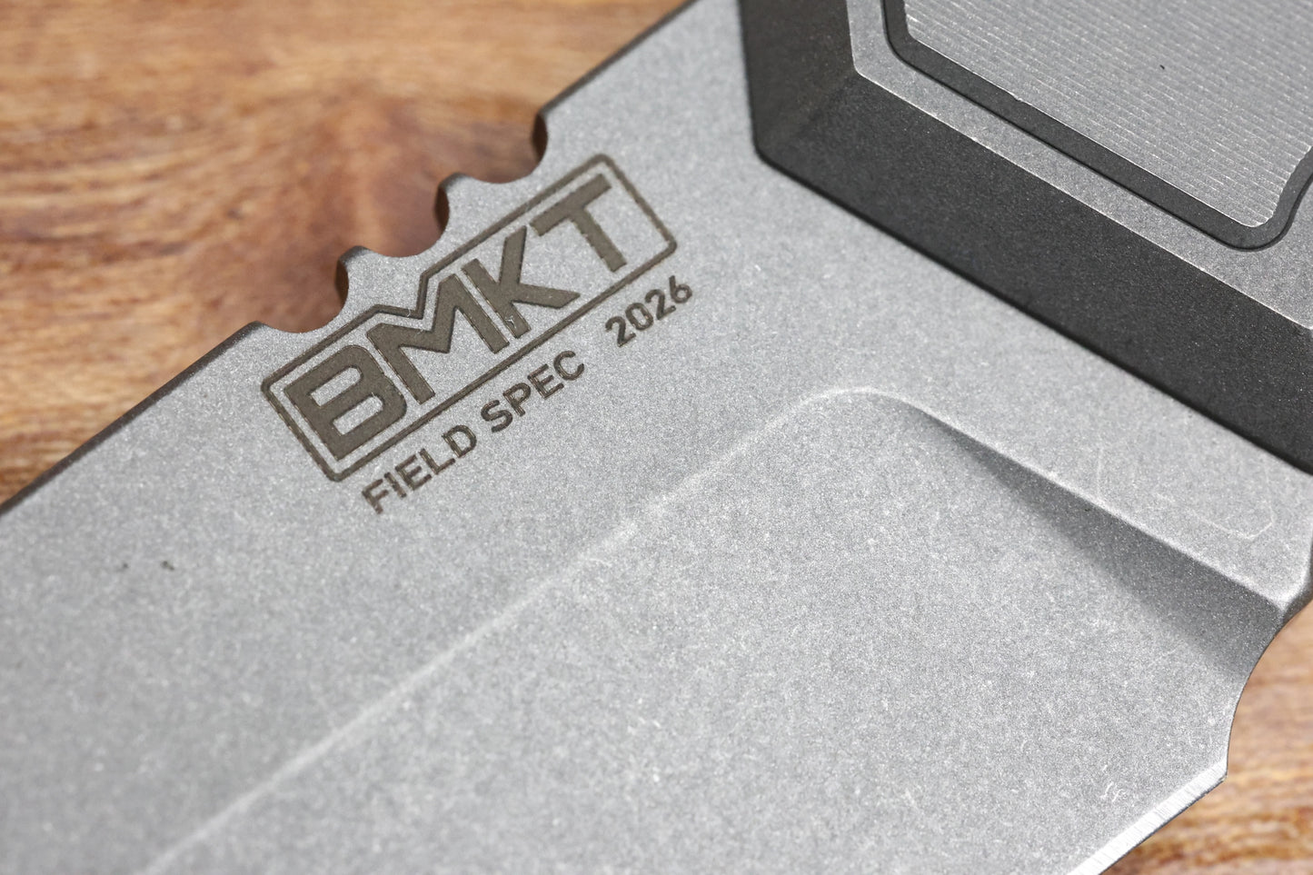 BMKT EXPLORER V2 DARK STONEWASH TITANIUM BOWIE TANTO