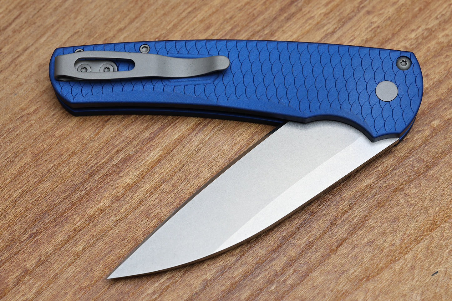 PRO-TECH KNIVES MALIBU FLIPPER – BLUE "DRAGON SCALE" ALUMINUM HANDLE – STONEWASH WHARNCLIFFE MAGNACUT BLADE 5335-BLUE