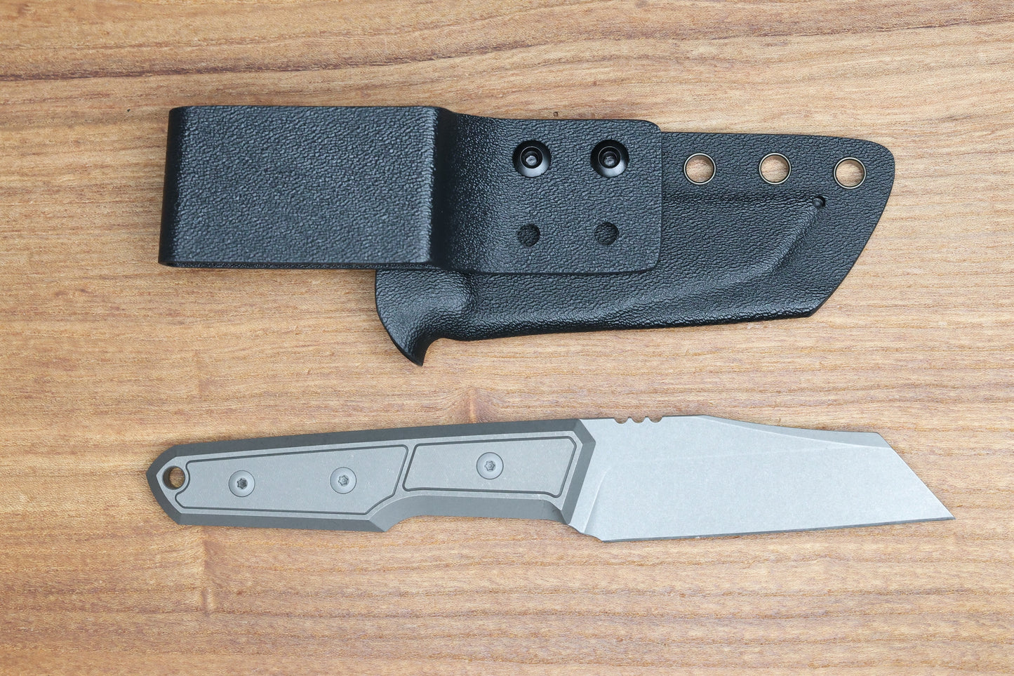 BMKT EXPLORER V2 DARK STONEWASH TITANIUM WHARNCLIFFE