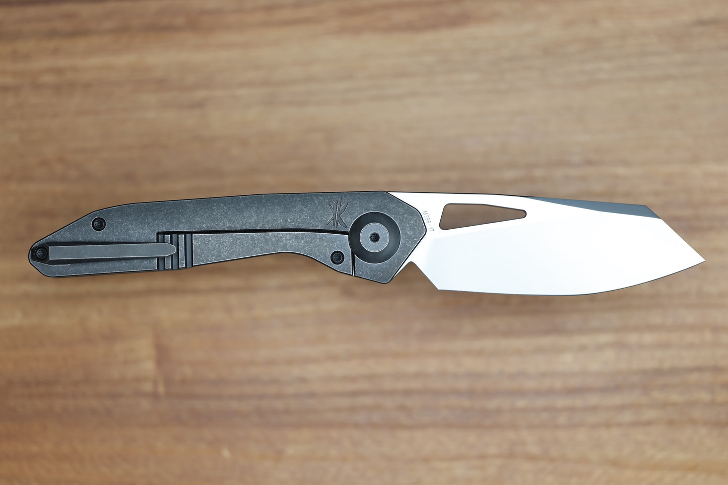 CUSTOM KNIFE FACTORY & KEANISON KNIVES BASSET W/ BLACKWASH TITANIUM HANDLES M398 BLADE