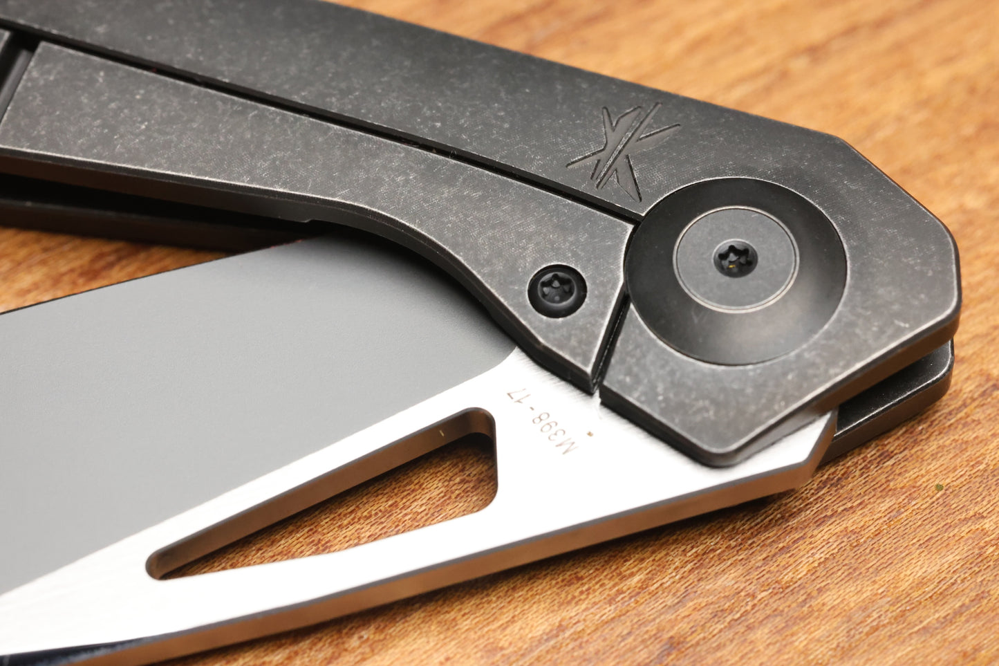 CUSTOM KNIFE FACTORY & KEANISON KNIVES BASSET W/ BLACKWASH TITANIUM HANDLES M398 BLADE