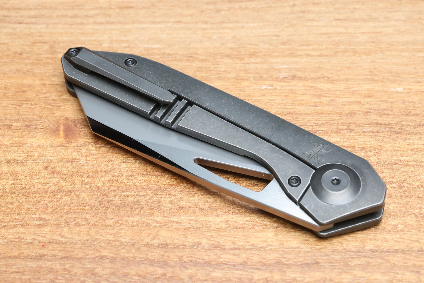 CUSTOM KNIFE FACTORY & KEANISON KNIVES BASSET W/ BLACKWASH TITANIUM HANDLES M398 BLADE
