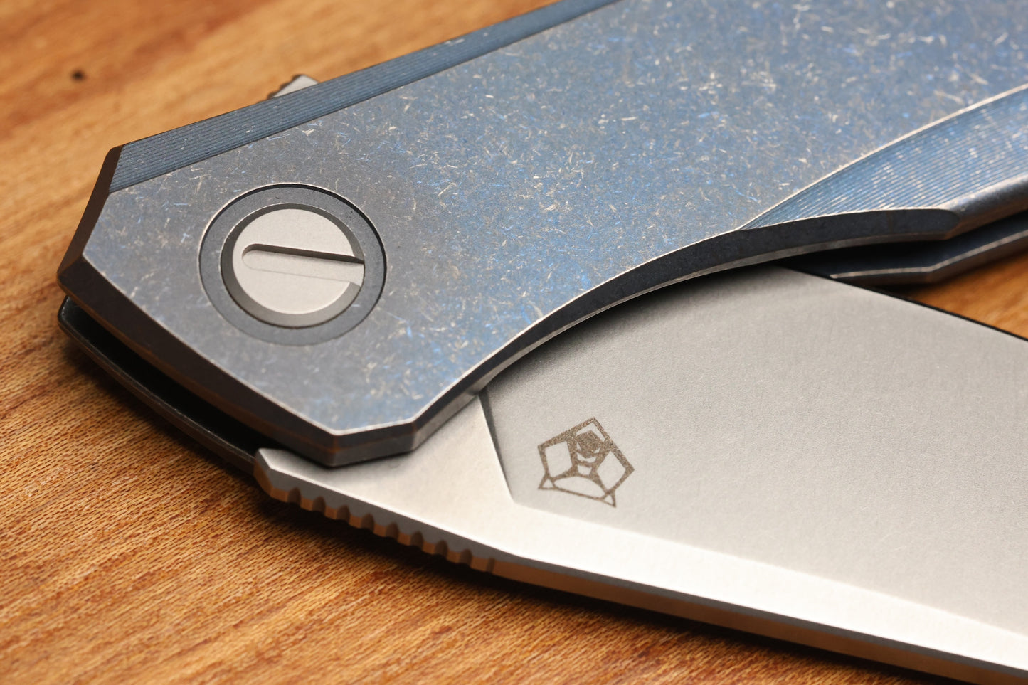 SHIROGOROV URSUS Q95 TI - BLUE TITANIUM HANDLE - ELMAX BLADE - MRBS