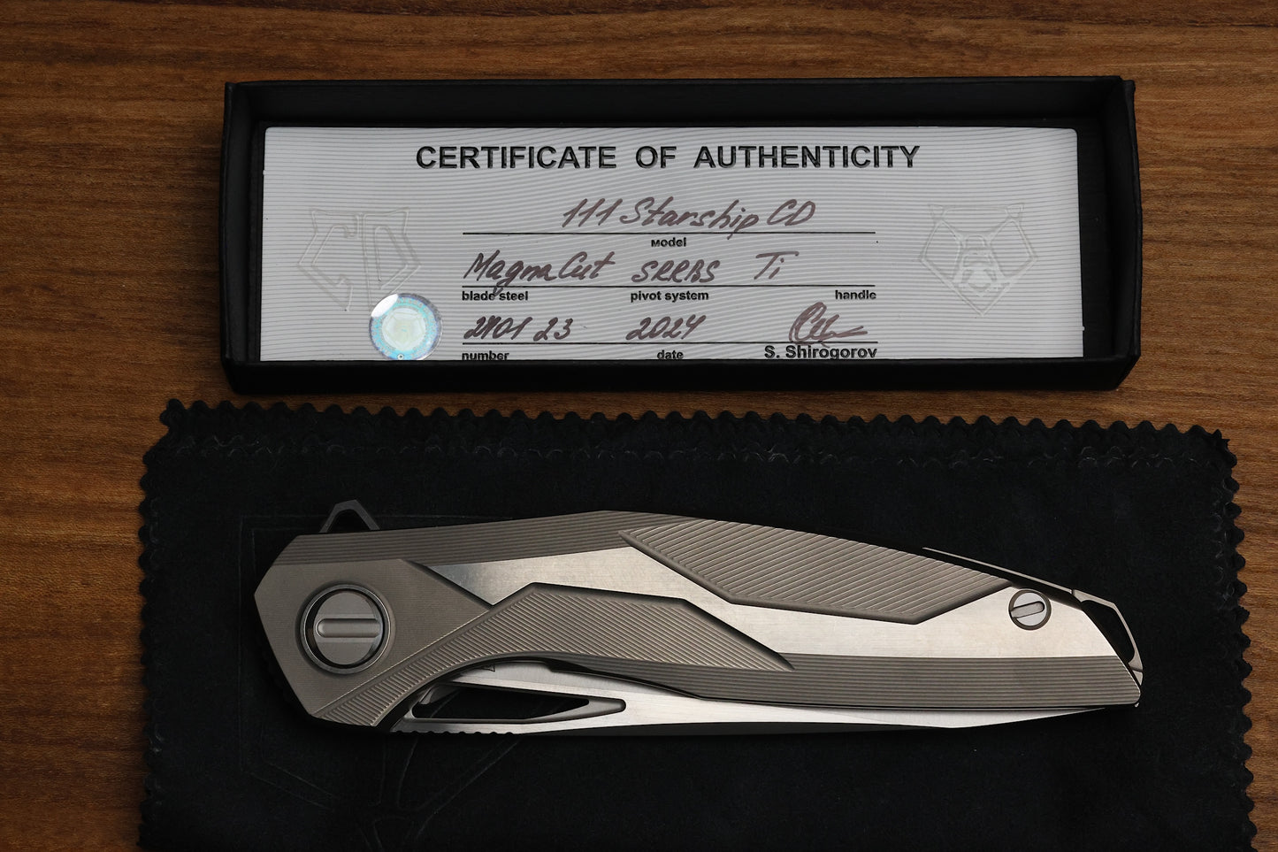 SHIROGOROV CUSTOM DIVISION 111 STARSHIP - TITANIUM - MAGNACUT BLADE - SRRBS