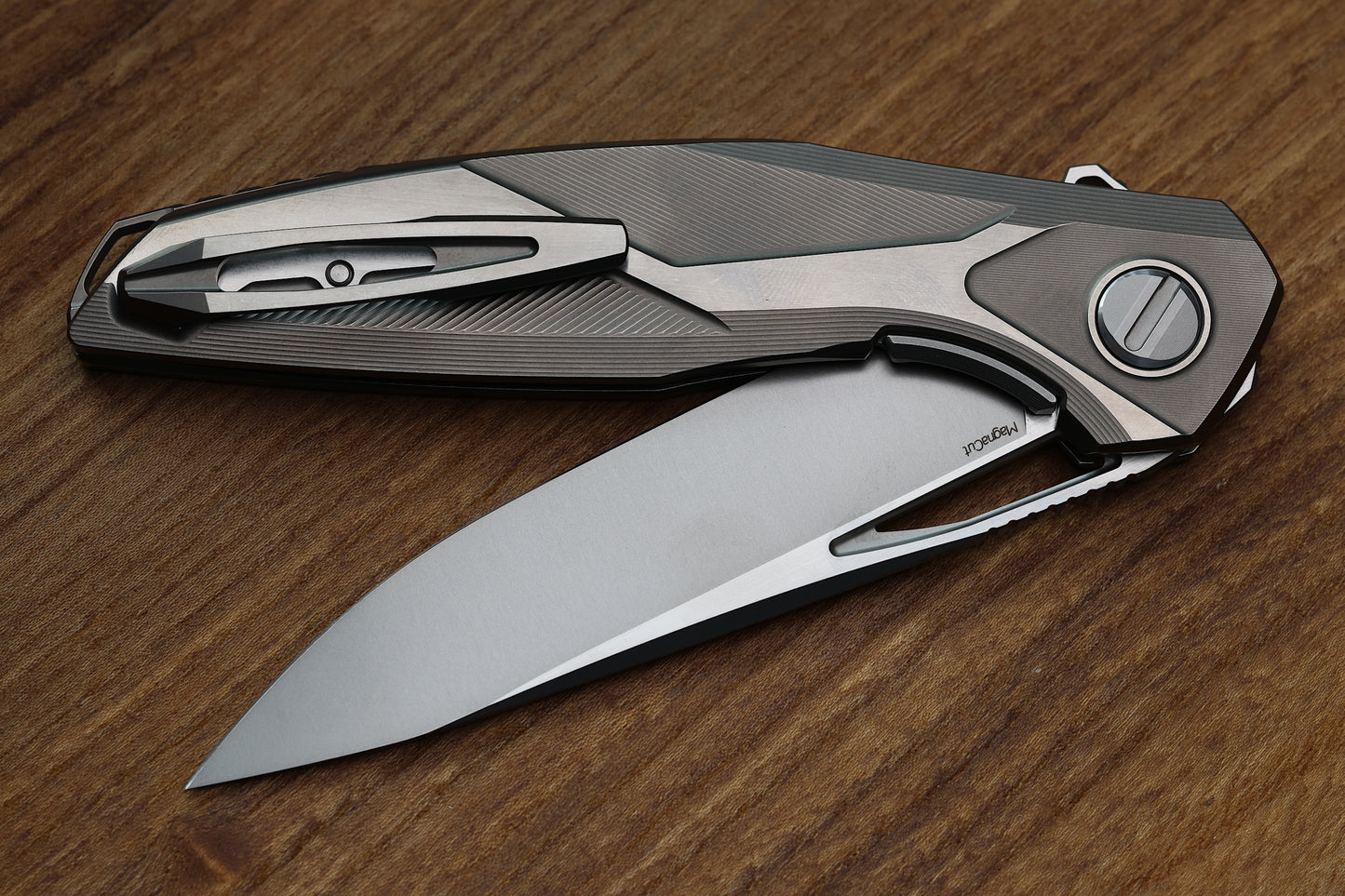 SHIROGOROV CUSTOM DIVISION 111 STARSHIP - TITANIUM - MAGNACUT BLADE - SRRBS