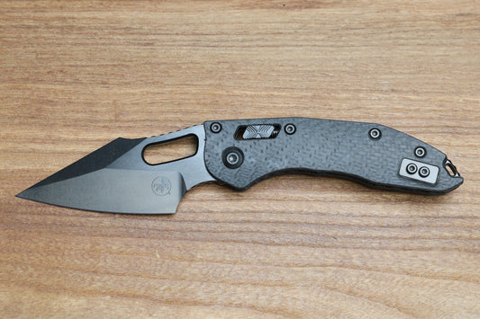 MICROTECH KNIVES MANUAL STITCH RAM LOK SMOOTH CARBON FIBER DLC STANDARD SIGNATURE SERIES 169RL-1DLCTCFS