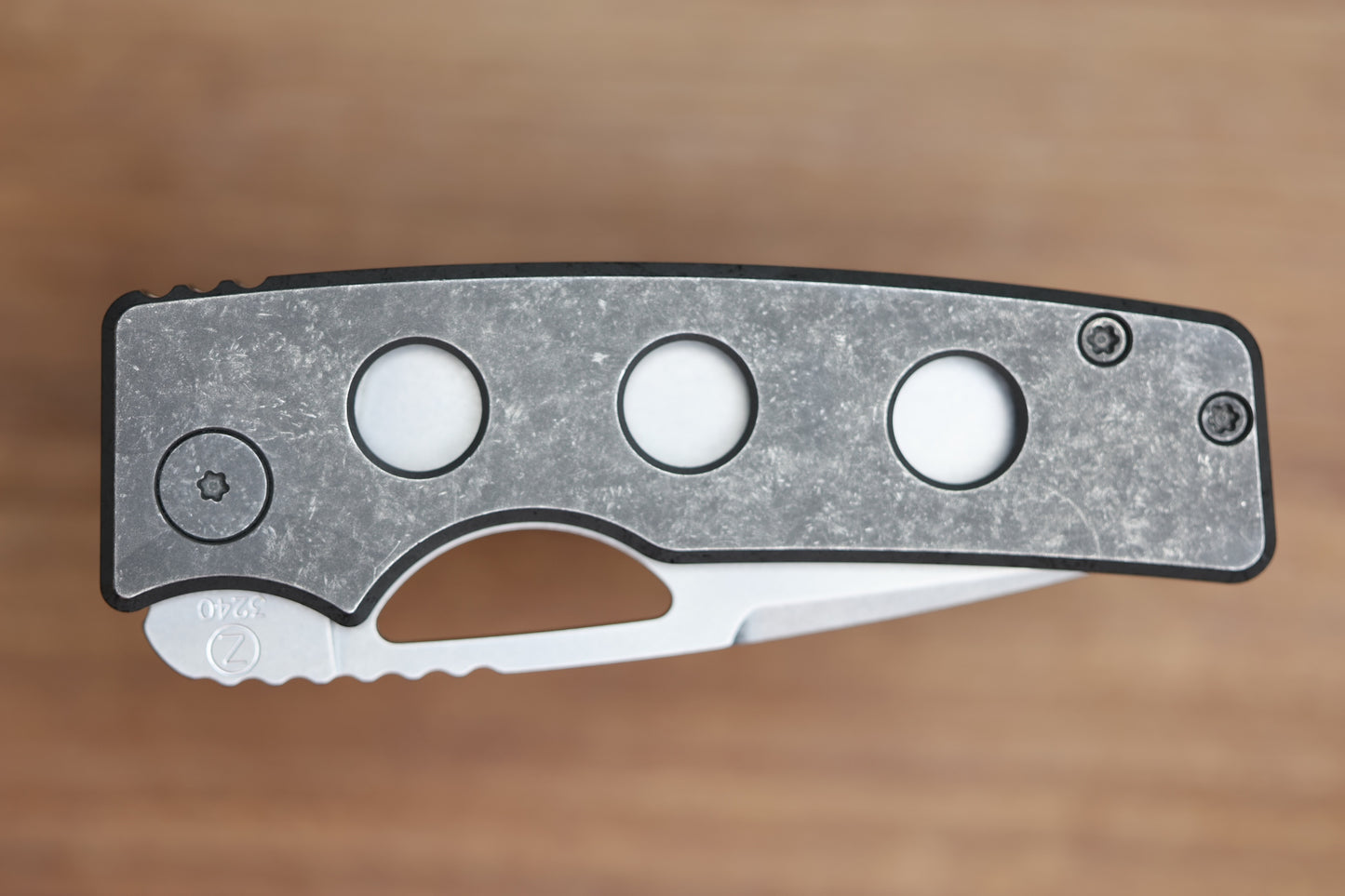 OZ MACHINE COMPANY ROOSEVELT TITANIUM SPEED HOLES MAGNACUT BLADE #3240 (PREOWNED)