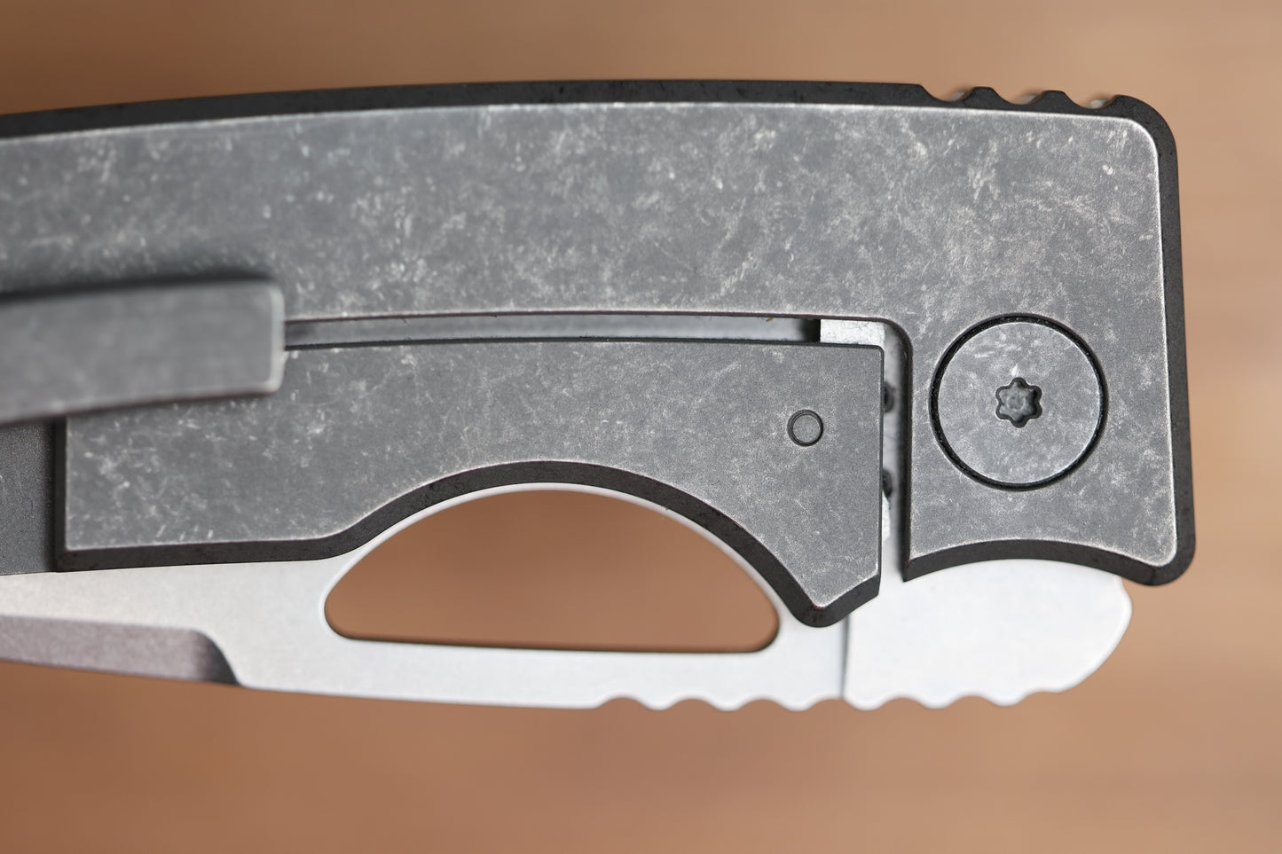 OZ MACHINE COMPANY ROOSEVELT TITANIUM SPEED HOLES MAGNACUT BLADE #3240 (PREOWNED)