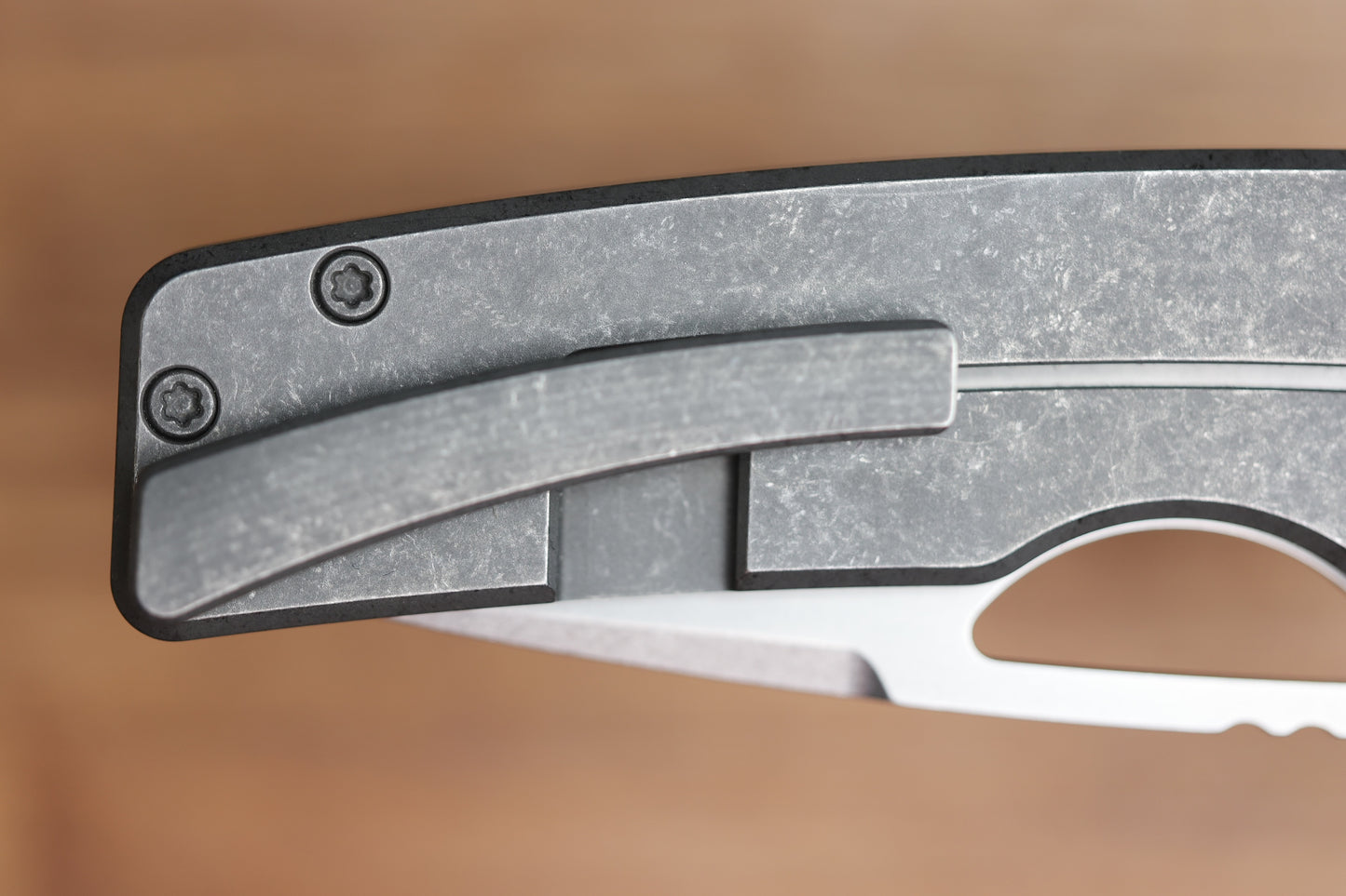 OZ MACHINE COMPANY ROOSEVELT TITANIUM SPEED HOLES MAGNACUT BLADE #3240 (PREOWNED)