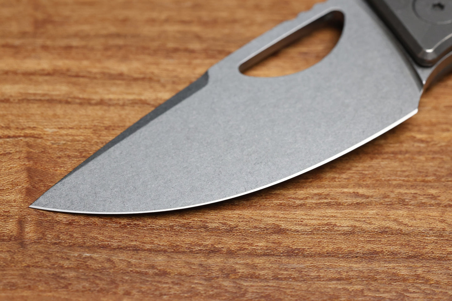 OZ MACHINE COMPANY ROOSEVELT TITANIUM SPEED HOLES MAGNACUT BLADE #3240 (PREOWNED)