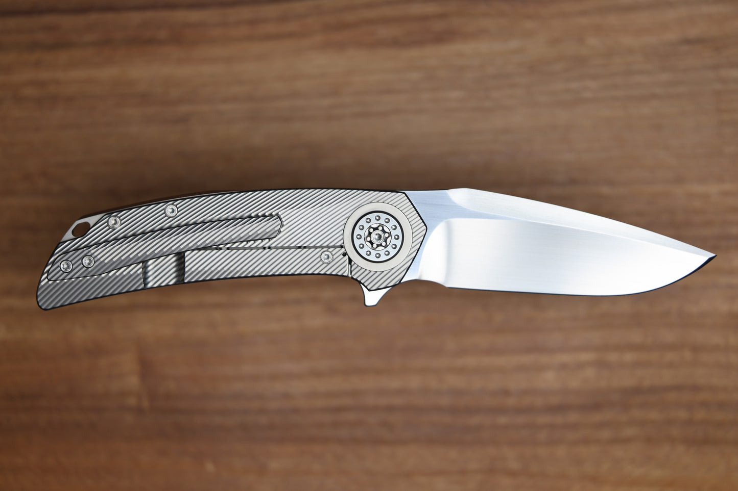 SKIFF MADE BLADES FUGITIVE MILLED TITANIUM SCALES TITANIUM HARDWARE SATIN CPM154 BLADE #227 (PREOWNED)