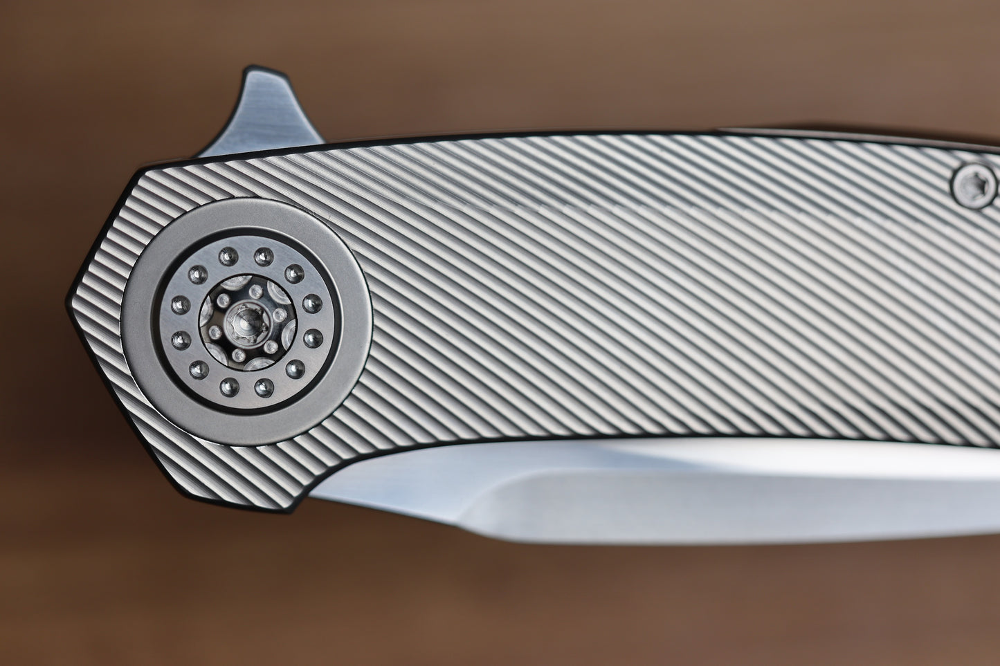 SKIFF MADE BLADES FUGITIVE MILLED TITANIUM SCALES TITANIUM HARDWARE SATIN CPM154 BLADE #227 (PREOWNED)