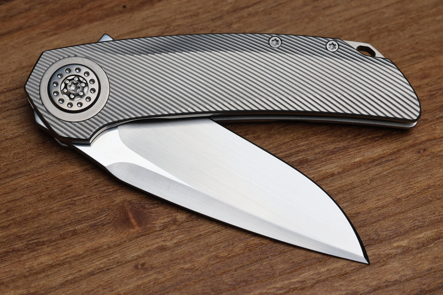 SKIFF MADE BLADES FUGITIVE MILLED TITANIUM SCALES TITANIUM HARDWARE SATIN CPM154 BLADE #227 (PREOWNED)