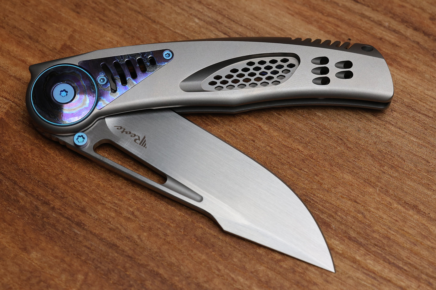 REATE KNIVES GTR TITANIUM INTEGRAL BEAD BLAST W/ ZIRCUTI ACCENTS & HAND SATIN M390