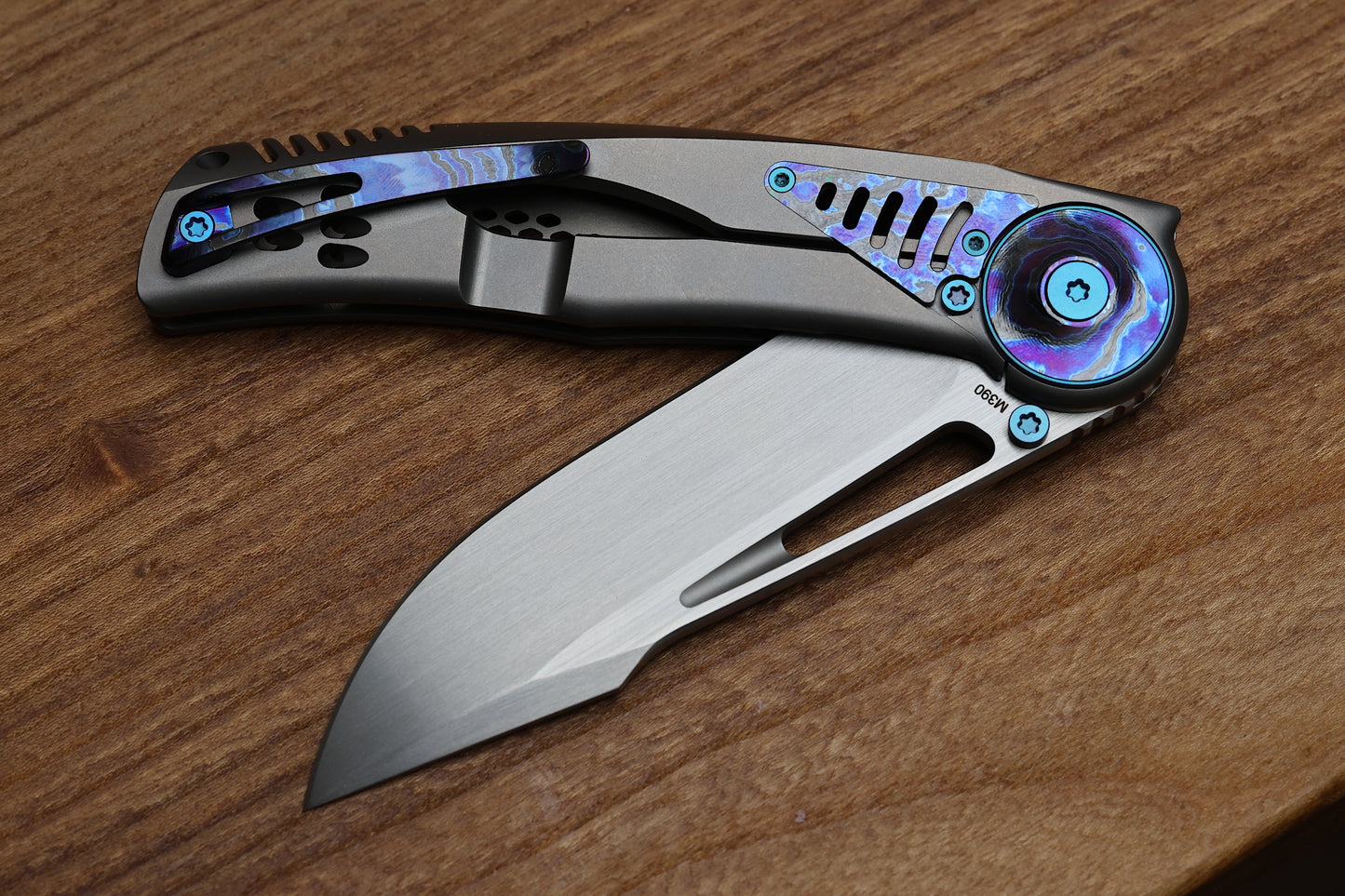 REATE KNIVES GTR TITANIUM INTEGRAL BEAD BLAST W/ ZIRCUTI ACCENTS & HAND SATIN M390