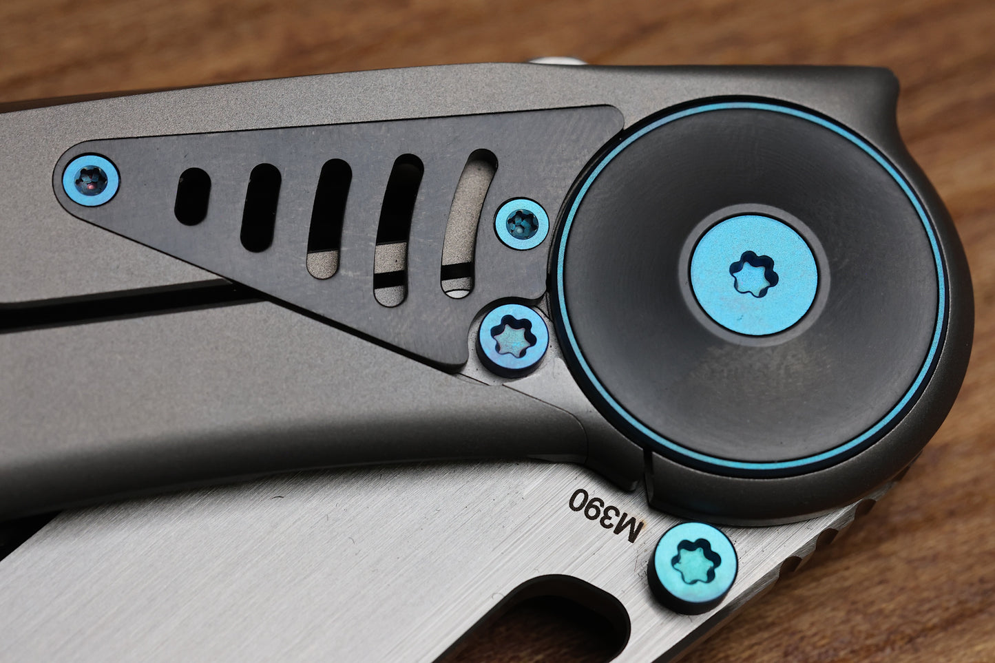 REATE KNIVES GTR TITANIUM INTEGRAL BEAD BLAST W/ ZIRCONIUM ACCENTS W/ BLUE HARDWARE & HAND SATIN M390