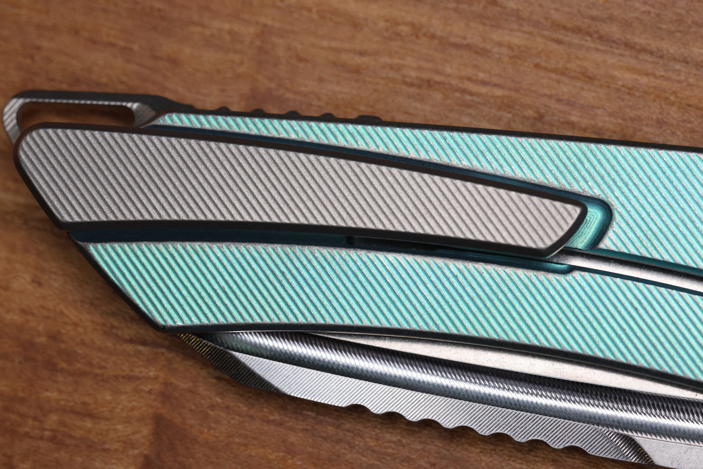 MACHINEWISE MOJAVE #911 - DISTRESSED AQUA w/S90V BLADE