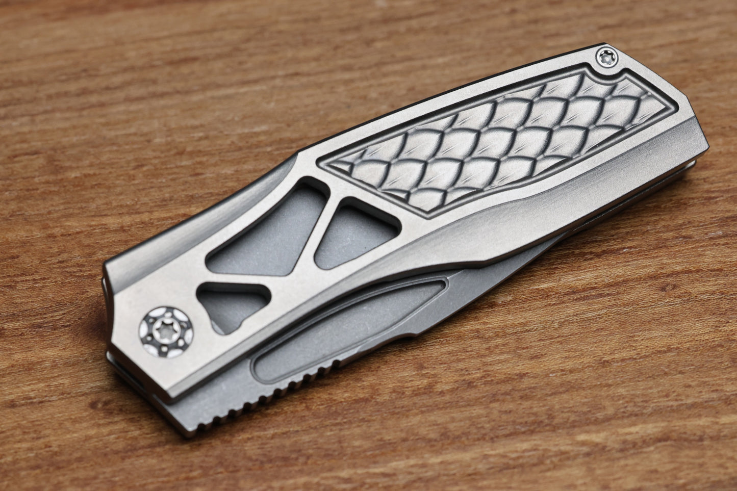 PRINCE CUSTOMS PROTEAN DRAGON SKELLY 20CV BLADE #333 (PREOWNED)