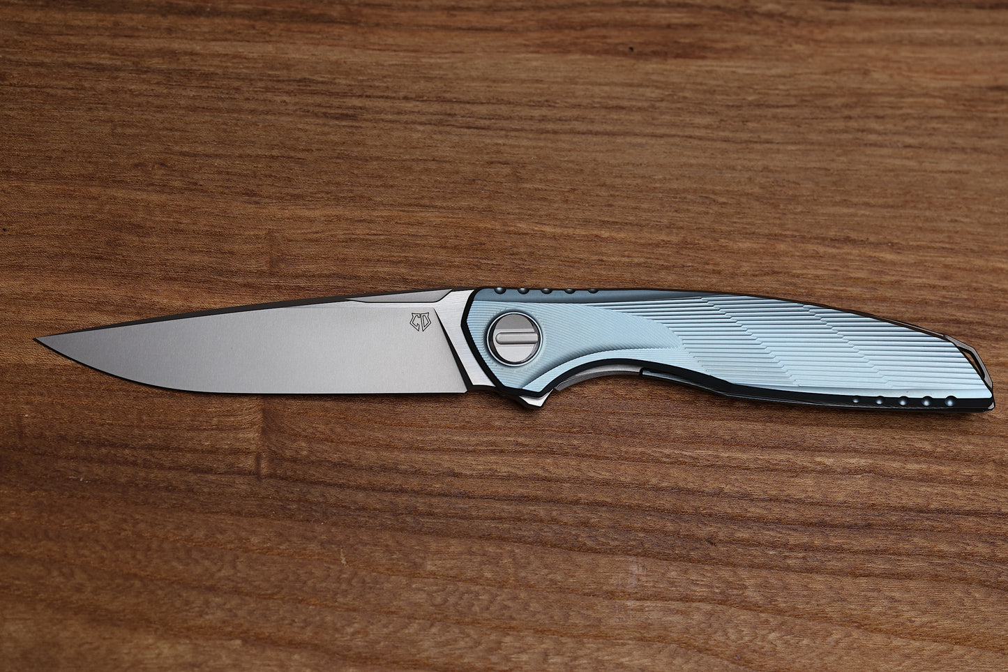 SHIROGOROV CUSTOM DIVISION ASTRUM- TITANIUM - MAGNCACUT BLADE - SRRBS