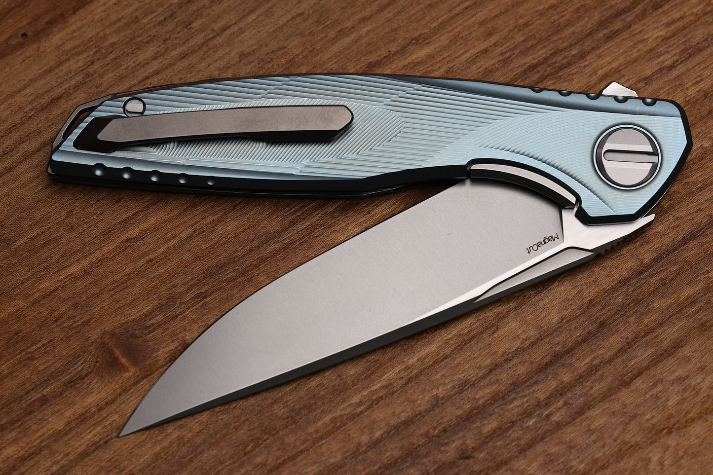 SHIROGOROV CUSTOM DIVISION ASTRUM- TITANIUM - MAGNCACUT BLADE - SRRBS