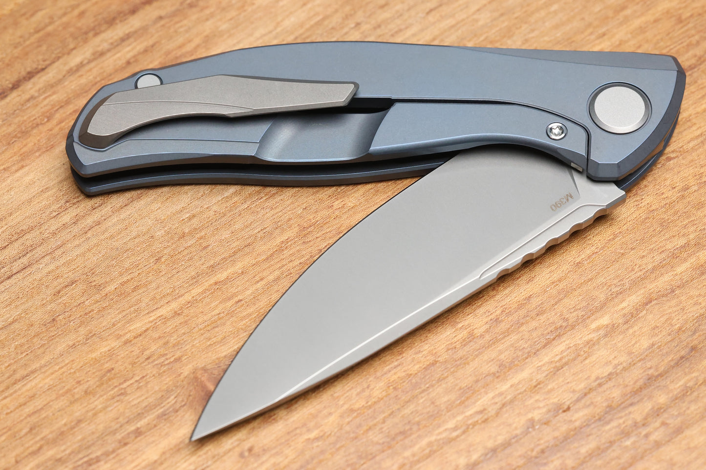 SHIRGOROV F95 ZERO - M390 BLADE - BLUE TITANIUM HANDLE - MRBS