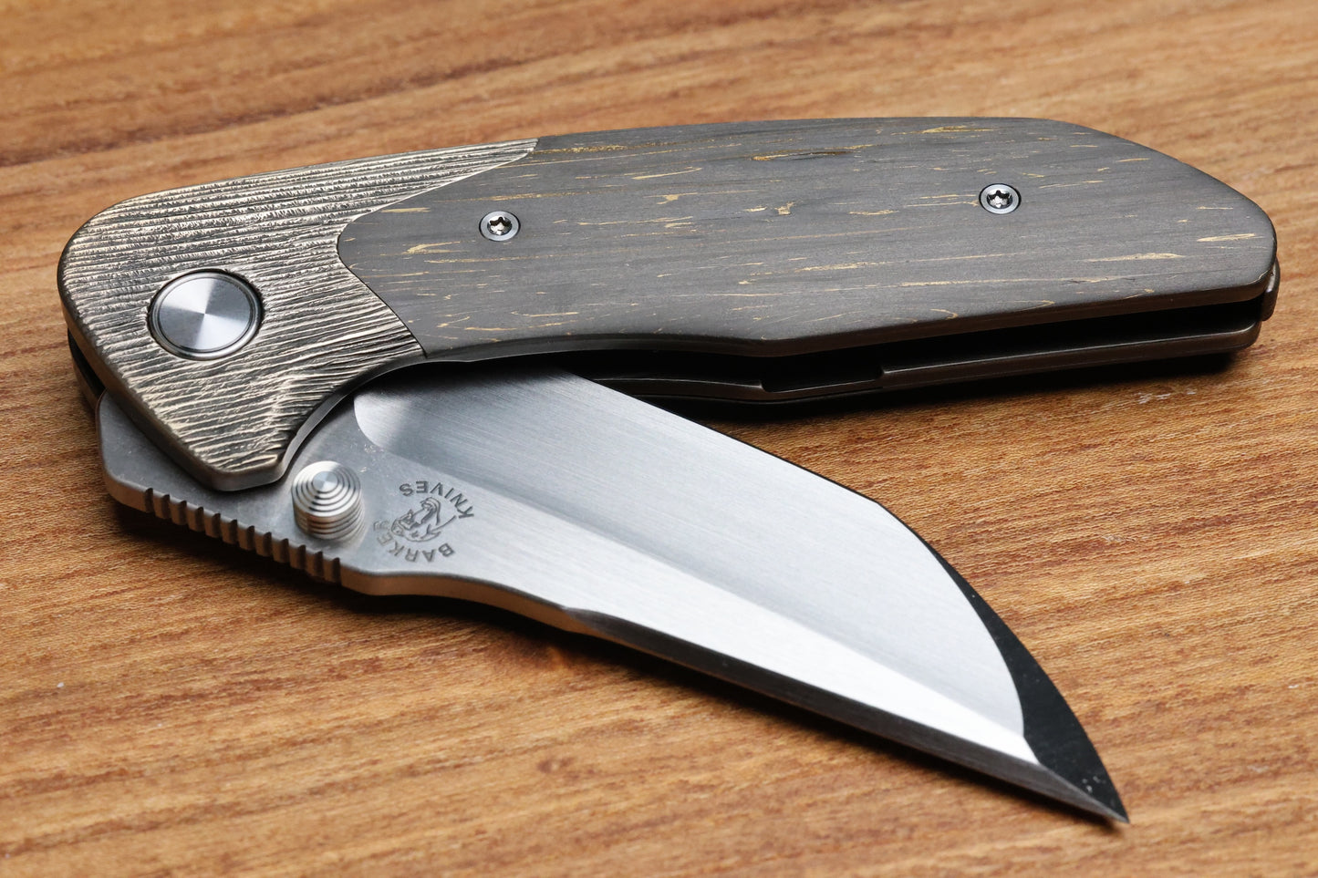 MECHFORCE & BARKER KNIVES COLLAB HOKKAIDO W/ TREE BARK TITANIUM & CF LIGHTNING FAT CARBON HANDLE & MAGNACUT