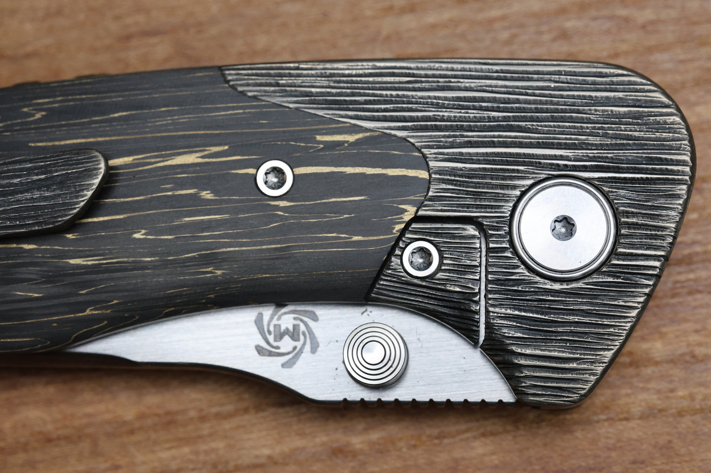 MECHFORCE & BARKER KNIVES COLLAB HOKKAIDO W/ TREE BARK TITANIUM & CF LIGHTNING FAT CARBON HANDLE & MAGNACUT