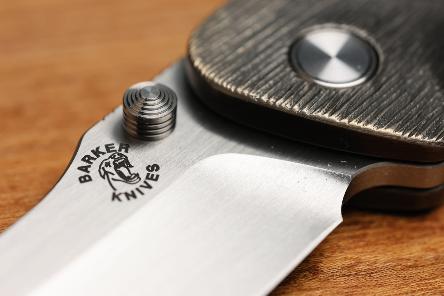 MECHFORCE & BARKER KNIVES COLLAB HOKKAIDO W/ TREE BARK TITANIUM & CF LIGHTNING FAT CARBON HANDLE & MAGNACUT